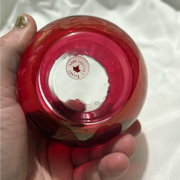 Vintage Red Glass Vase with Floral Design - Picture 3 of 5